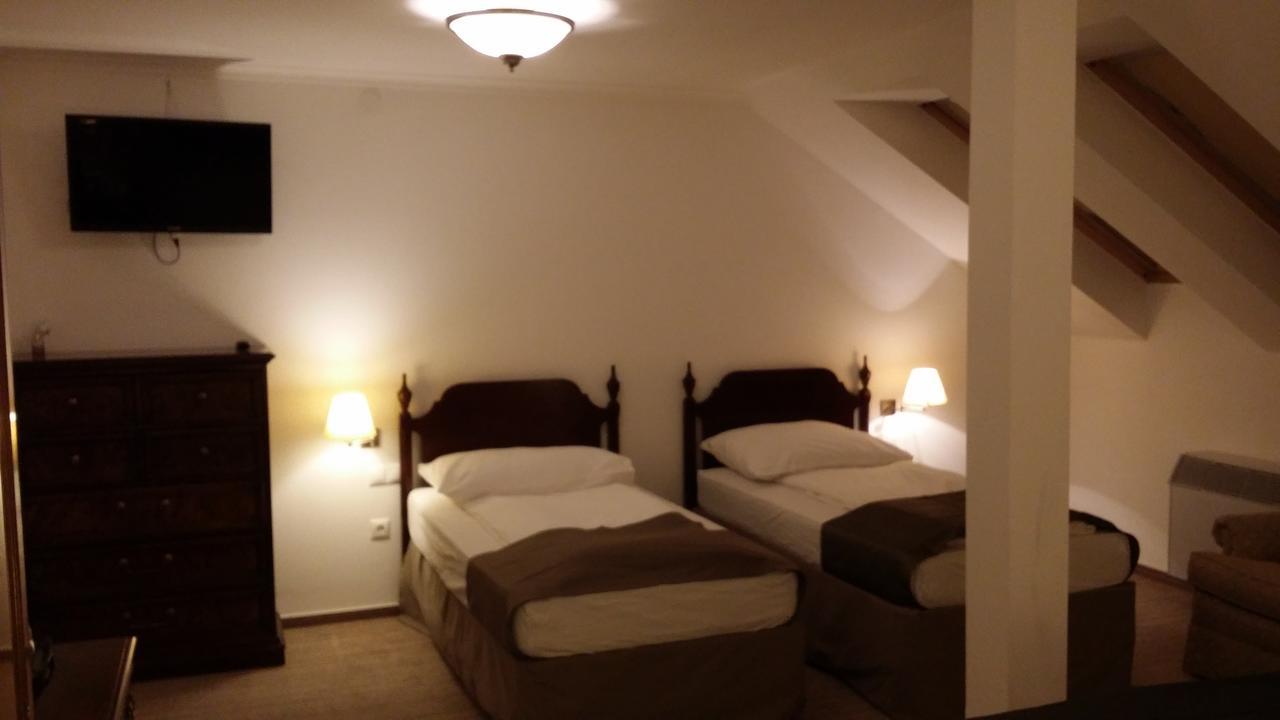 Opera Loft Rooms And Apartments Budapeste Exterior foto