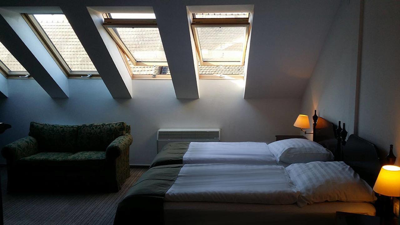 Opera Loft Rooms And Apartments Budapeste Exterior foto
